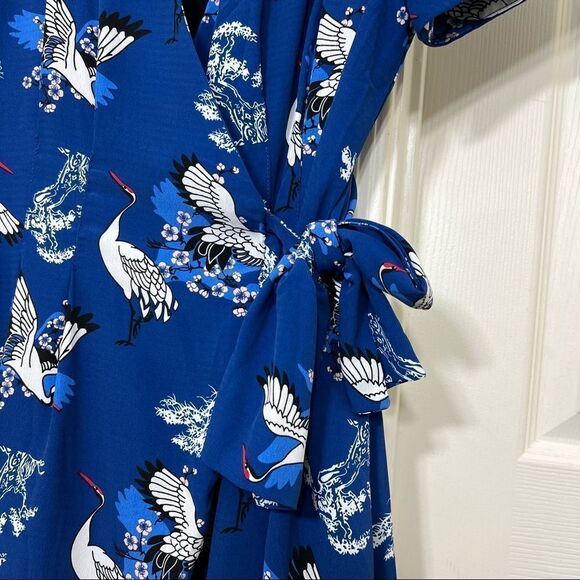 Dollz & Dames Blue Wrap Dress All Over Bird Print Cranes Size Small - Picture 4 of 15